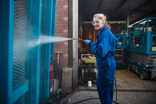 Best Pressure Washing Siding  in Pleasant Hill, IA